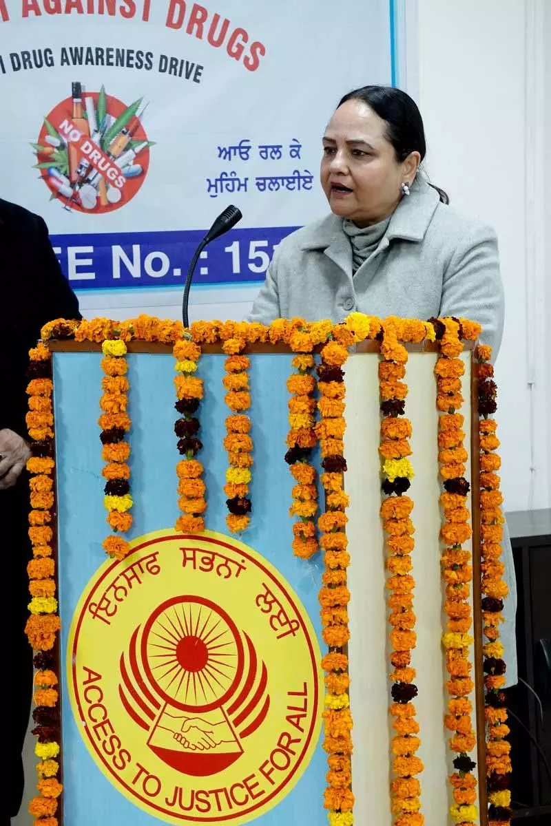 Justice Randhawa: ड्रग्स के गलत इस्तेमाल को रोकने के लिए जागरूकता एक अहम हथियार है Justice Randhawa: ड्रग्स के गलत इस्तेमाल को रोकने के लिए जागरूकता एक अहम हथियार है