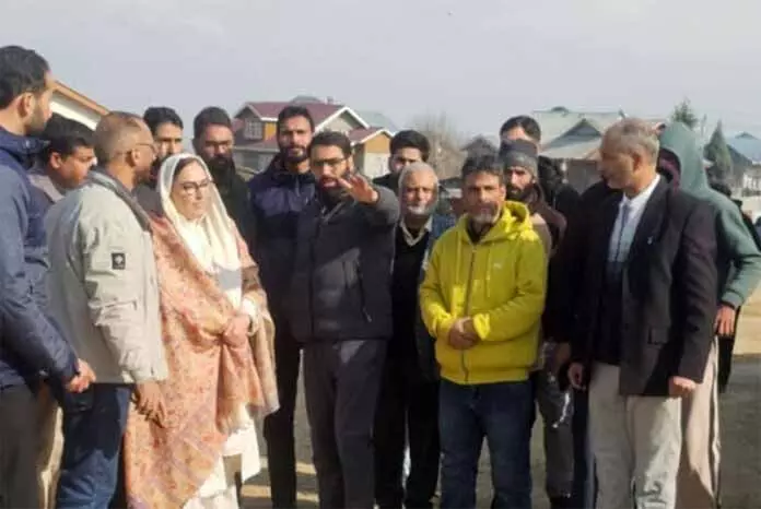 Andrabi ने मॉडल वक्फ स्कूल के एग्जाम हॉल का उद्घाटन किया Andrabi ने मॉडल वक्फ स्कूल के एग्जाम हॉल का उद्घाटन किया