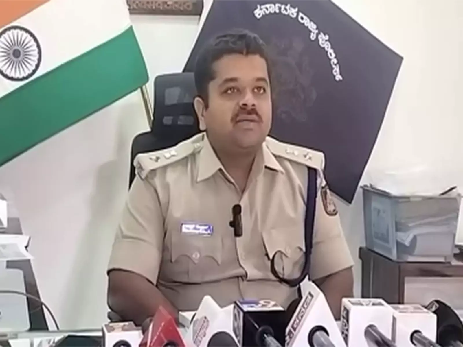 बम धमकी ईमेल पर Bagalkot SP ने जांच का ऐलान किया बम धमकी ईमेल पर Bagalkot SP ने जांच का ऐलान किया