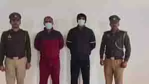 Ghaziabad: तलवार बांटने के मामले में दल प्रमुख और उनके बेटे गिरफ्तार Ghaziabad: तलवार बांटने के मामले में दल प्रमुख और उनके बेटे गिरफ्तार