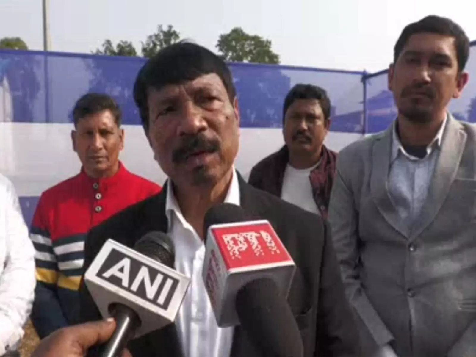 Assam के मंत्री अतुल बोरा ने हिंदुओं पर हमलों को लेकर चिंता व्यक्त की Assam के मंत्री अतुल बोरा ने हिंदुओं पर हमलों को लेकर चिंता व्यक्त की