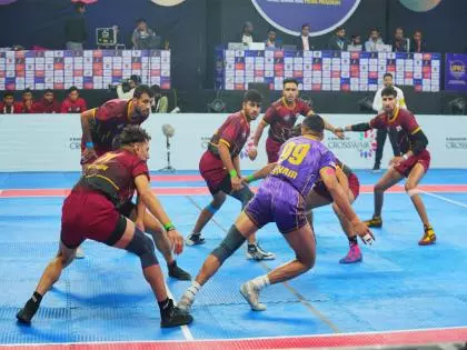 UPKL: लखनऊ लायंस ने हाई-स्टेक्स मुकाबले में यमुना योद्धाओं की बढ़त को रोका UPKL: लखनऊ लायंस ने हाई-स्टेक्स मुकाबले में यमुना योद्धाओं की बढ़त को रोका