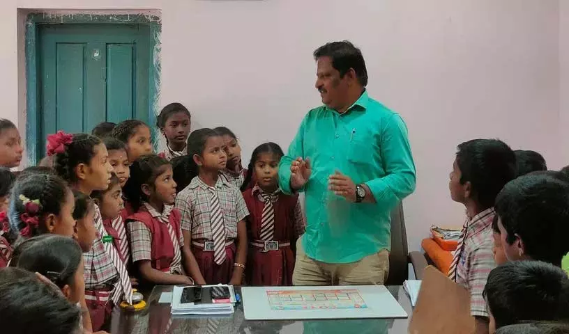टेक्नोलॉजी स्टूडेंट स्टेज से ही सिखाई जानी चाहिए: MPDO सागर रेड्डी टेक्नोलॉजी स्टूडेंट स्टेज से ही सिखाई जानी चाहिए: MPDO सागर रेड्डी