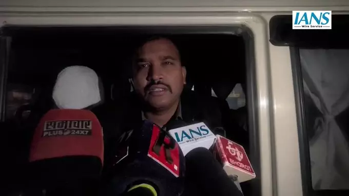 काशीपुर में पेंटिंग टूल्स फैक्ट्री में भीषण आग, दमकल की तत्परता से बड़ा हादसा टला काशीपुर में पेंटिंग टूल्स फैक्ट्री में भीषण आग, दमकल की तत्परता से बड़ा हादसा टला