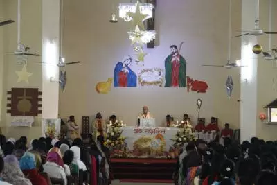 बांग्लादेश में ईसाइयों पर बढ़ते हमले, सुरक्षा की मांग तेज: रिपोर्ट बांग्लादेश में ईसाइयों पर बढ़ते हमले, सुरक्षा की मांग तेज: रिपोर्ट