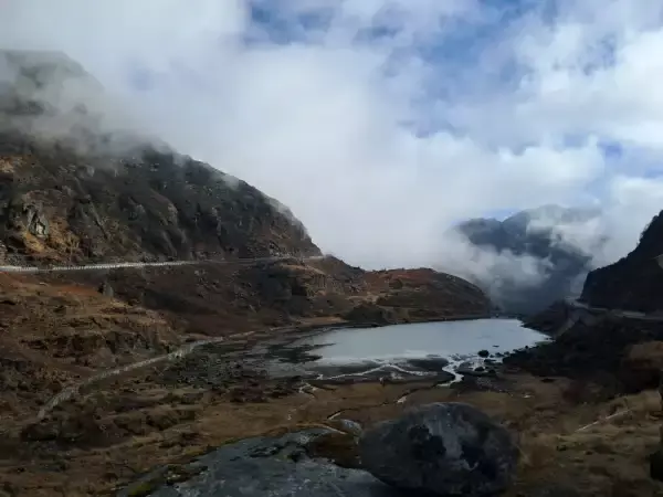 Sikkim में 2025 तक 17.12 लाख टूरिस्ट आएंगे, विदेशी टूरिस्ट की संख्या में कमी आएगी Sikkim में 2025 तक 17.12 लाख टूरिस्ट आएंगे, विदेशी टूरिस्ट की संख्या में कमी आएगी