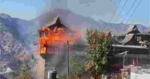 Shimla जिले में 200 साल पुराना जुंगा महल आग में जलकर खाक हो गया