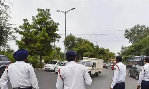 Punjab: वाहन चेकिंग में हुआ हैरानीजनक खुलासा,आरोपी को मौके गिरफ्तार Punjab: वाहन चेकिंग में हुआ हैरानीजनक खुलासा,आरोपी को मौके गिरफ्तार