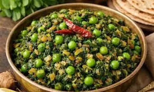 Methi Matar Bhujia Recipe: ताजी मेथी और हरी मटर से बनी सर्दियों की झटपट भुजिया Methi Matar Bhujia Recipe: ताजी मेथी और हरी मटर से बनी सर्दियों की झटपट भुजिया