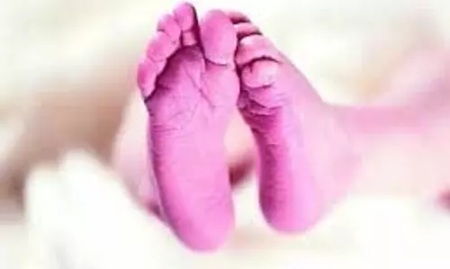 Bihar: इंसानियत शर्मसार ,कूड़े में मिला नवजात का शव Bihar: इंसानियत शर्मसार ,कूड़े में मिला नवजात का शव