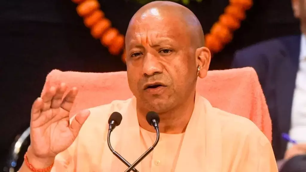 Lucknow: परीक्षा निरस्तीकरण से उम्मीदवारों में बेचैनी