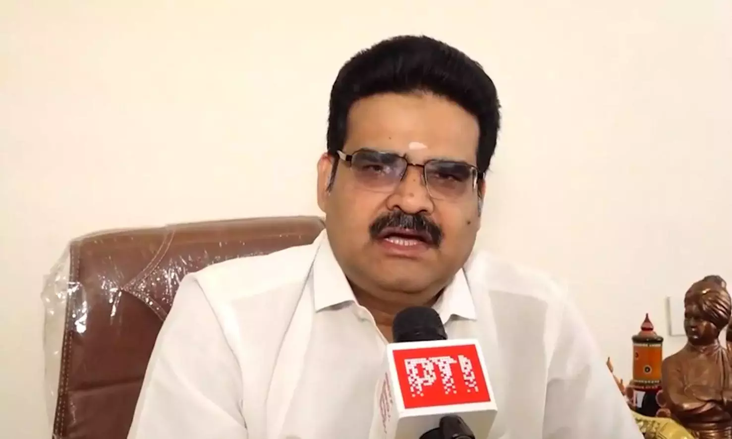 Dinakar ने अतिरिक्त नदी जल पर आंध्र प्रदेश के अधिकार का बचाव किया Dinakar ने अतिरिक्त नदी जल पर आंध्र प्रदेश के अधिकार का बचाव किया