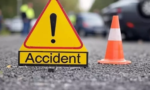 Hyderabad के पास कार के पेड़ से टकराने से चार छात्रों की मौत