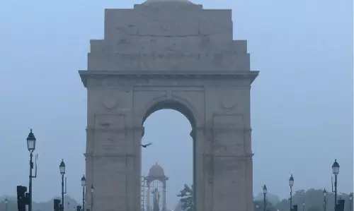 Delhi की हवा में हल्का सुधार, AQI ‘खराब’ श्रेणी में दर्ज Delhi की हवा में हल्का सुधार, AQI ‘खराब’ श्रेणी में दर्ज