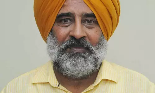 AAP को बेअदबी के मामलों की जांच पर ध्यान देना चाहिए: Pargat Singh AAP को बेअदबी के मामलों की जांच पर ध्यान देना चाहिए: Pargat Singh