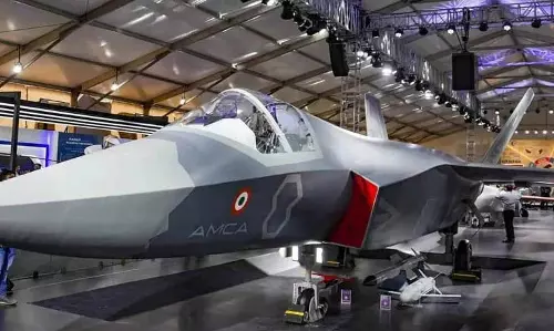 Bengaluru: दुश्मनों के लिए खतरनाक, भारत ने बनाया देसी F-35 Bengaluru: दुश्मनों के लिए खतरनाक, भारत ने बनाया देसी F-35