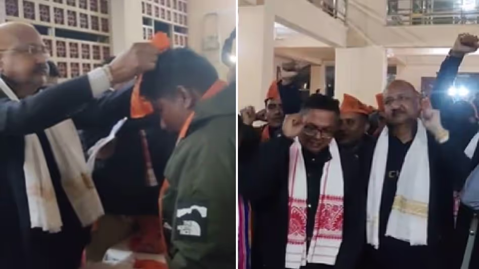 BJP ने अटल बिहारी वाजपेयी भवन में सामूहिक जॉइनिंग प्रोग्राम के साथ मार्गेरिटा में अपना आधार मजबूत किया BJP ने अटल बिहारी वाजपेयी भवन में सामूहिक जॉइनिंग प्रोग्राम के साथ मार्गेरिटा में अपना आधार मजबूत किया