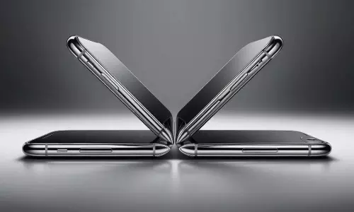 New Delhi: फोल्डेबल iPhone का राज हुआ बेपर्दा, Apple सख्त New Delhi: फोल्डेबल iPhone का राज हुआ बेपर्दा, Apple सख्त