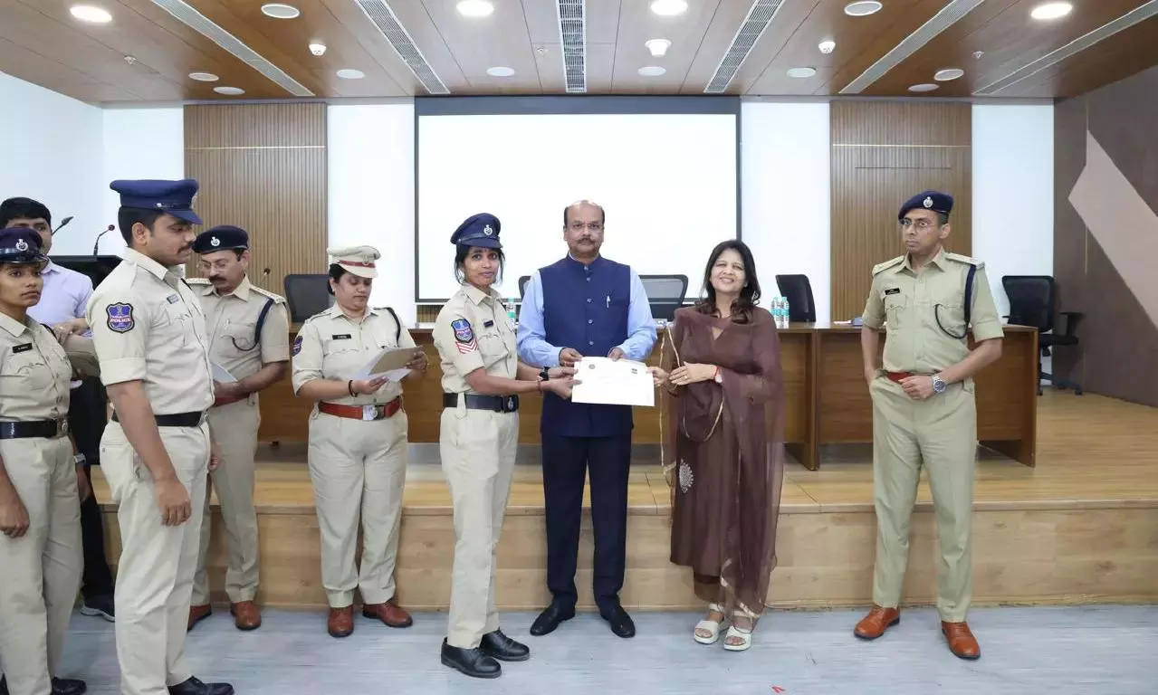 Telangana: तेलुगु चार्जशीट ने एक नई मिसाल कायम की Telangana: तेलुगु चार्जशीट ने एक नई मिसाल कायम की