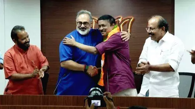 CPM के फायरब्रांड प्रवक्ता रेजी लुकोस BJP में शामिल हो गए CPM के फायरब्रांड प्रवक्ता रेजी लुकोस BJP में शामिल हो गए