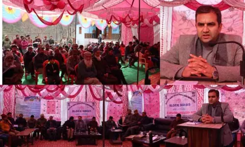 DC Ramban ने पंचायत बलवत में जन शिकायत निवारण शिविर लगाया DC Ramban ने पंचायत बलवत में जन शिकायत निवारण शिविर लगाया