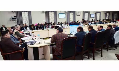 CM ने कठुआ और सांबा में विकास परिदृश्य की समीक्षा की