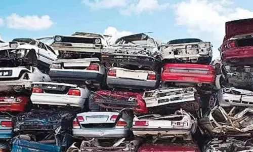 Patna: स्क्रैप नीति से पुराने वाहनों का काम आसान Patna: स्क्रैप नीति से पुराने वाहनों का काम आसान