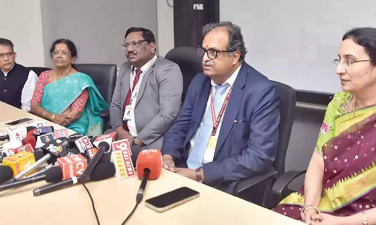 NMC ने मेडिकल शिक्षा को बदलने के लिए PPP मॉडल की वकालत की NMC ने मेडिकल शिक्षा को बदलने के लिए PPP मॉडल की वकालत की