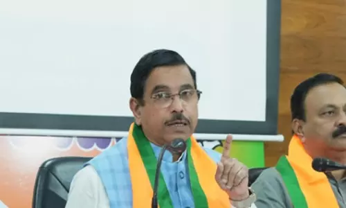 कर्नाटक में VB–G RAM G योजना को लेकर राजनीतिक बहस तेज