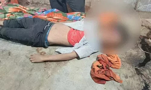 CG: निर्माणाधीन आंगनबाड़ी भवन का छज्जा गिरने से 6वीं के छात्र की मौत CG: निर्माणाधीन आंगनबाड़ी भवन का छज्जा गिरने से 6वीं के छात्र की मौत