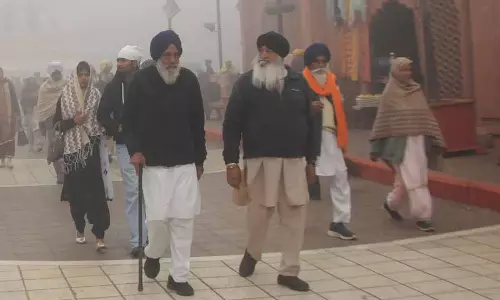 Amritsar: पारा गिरने से हार्ट अटैक और स्ट्रोक का खतरा बढ़ रहा है, डॉक्टर्स ने चेताया Amritsar: पारा गिरने से हार्ट अटैक और स्ट्रोक का खतरा बढ़ रहा है, डॉक्टर्स ने चेताया