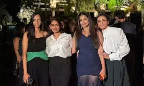 Namrata Shirodkar की बर्थडे पार्टी तस्वीरें वायरल