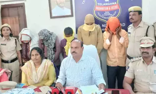 Telangana में दो अलग-अलग ड्रग्स मामलों में पुलिस ने 7 लोगों को गिरफ्तार किया