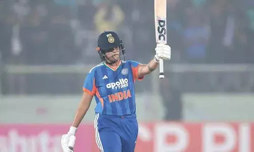 शेफाली ICC अवॉर्ड की दौड़ में.. मिसाइल स्टार्क को मिला नॉमिनेशन शेफाली ICC अवॉर्ड की दौड़ में.. मिसाइल स्टार्क को मिला नॉमिनेशन