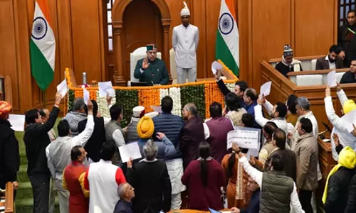 दिल्ली विधानसभा: आप विधायकों के खिलाफ दो शिकायतें विशेषाधिकार समिति को भेजी गईं