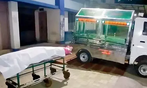 Sagar Dutt के कर्मचारी को शव को मुर्दाघर में रखने के लिए पैसे मांगने के आरोप में गिरफ्तार किया गया