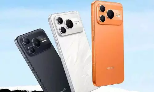 Honor Power 2 स्मार्टफोन 10,000 mAh की बड़ी बैटरी के साथ लॉन्च हुआ.. क्या है कीमत..? Honor Power 2 स्मार्टफोन 10,000 mAh की बड़ी बैटरी के साथ लॉन्च हुआ.. क्या है कीमत..?