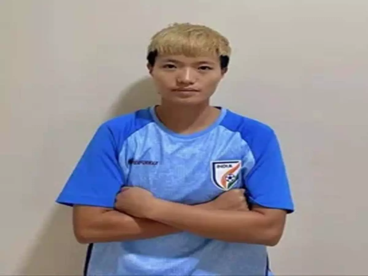 ITANAGAR: अचोम डेगियो भारतीय महिला फुटसल टीम के लिए चुनी गईं ITANAGAR: अचोम डेगियो भारतीय महिला फुटसल टीम के लिए चुनी गईं