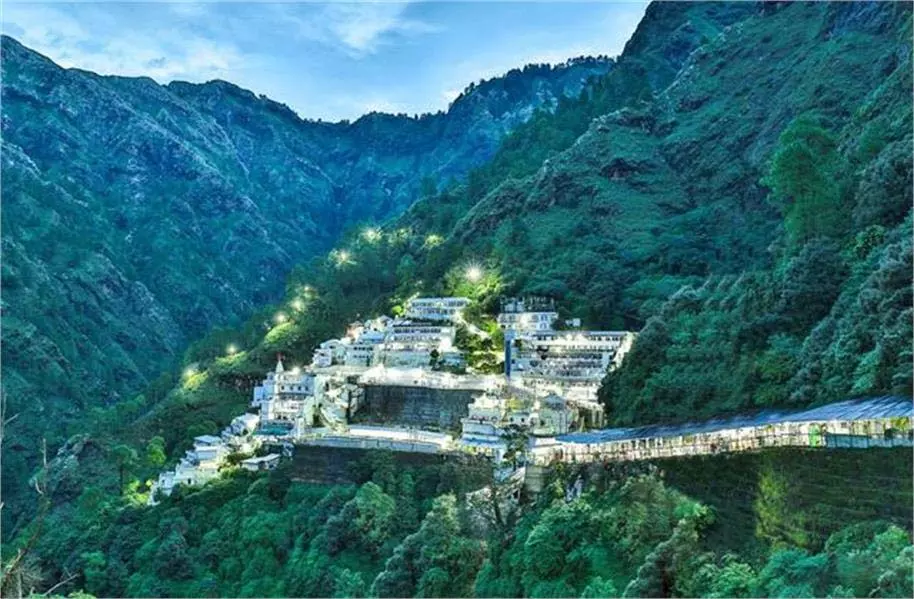 Maa Vaishno Devi: द्धालुओं के लिए जरूरी सूचना, श्राइन बोर्ड ने जारी की Advisory Maa Vaishno Devi: द्धालुओं के लिए जरूरी सूचना, श्राइन बोर्ड ने जारी की Advisory