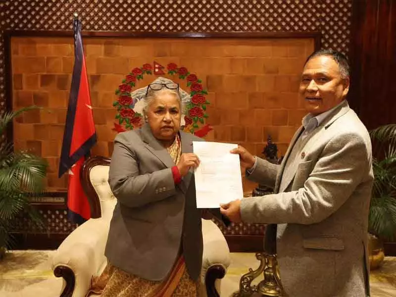 Nepal के ऊर्जा मंत्री ने राजनीतिक जुड़ाव पर सवालों के बाद इस्तीफा दिया Nepal के ऊर्जा मंत्री ने राजनीतिक जुड़ाव पर सवालों के बाद इस्तीफा दिया