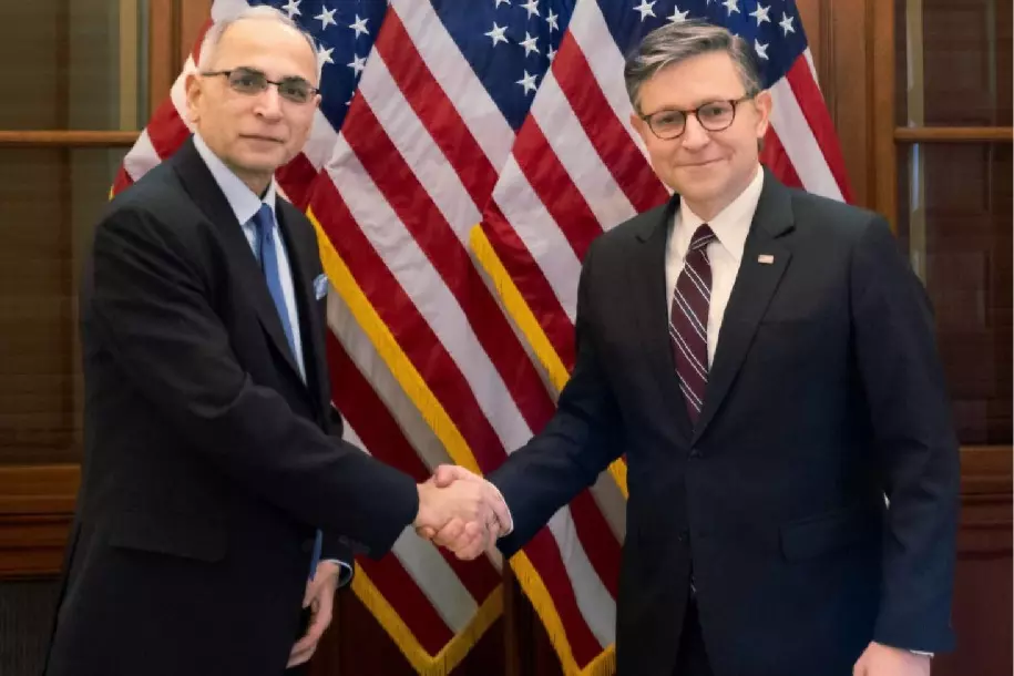US हाउस स्पीकर से मिले भारतीय राजदूत, सुरक्षा मुद्दों पर चर्चा US हाउस स्पीकर से मिले भारतीय राजदूत, सुरक्षा मुद्दों पर चर्चा