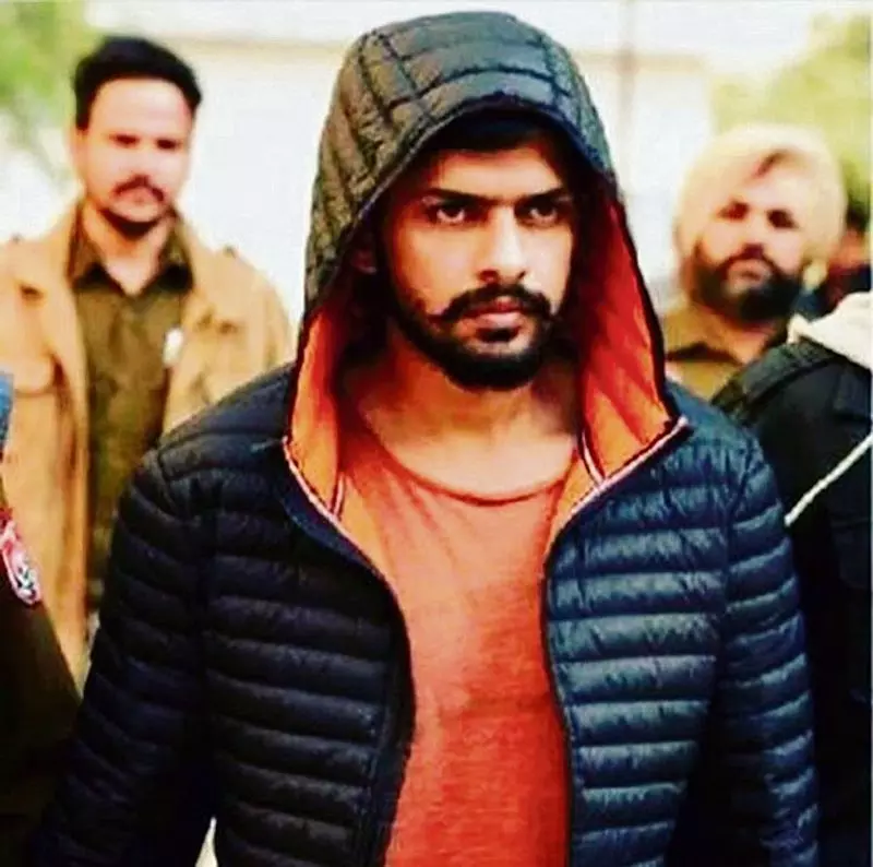 लॉरेंस बिश्नोई गैंग का मुख्य सदस्य US से वापस आया दिल्ली एयरपोर्ट पर पकड़ा गया लॉरेंस बिश्नोई गैंग का मुख्य सदस्य US से वापस आया दिल्ली एयरपोर्ट पर पकड़ा गया