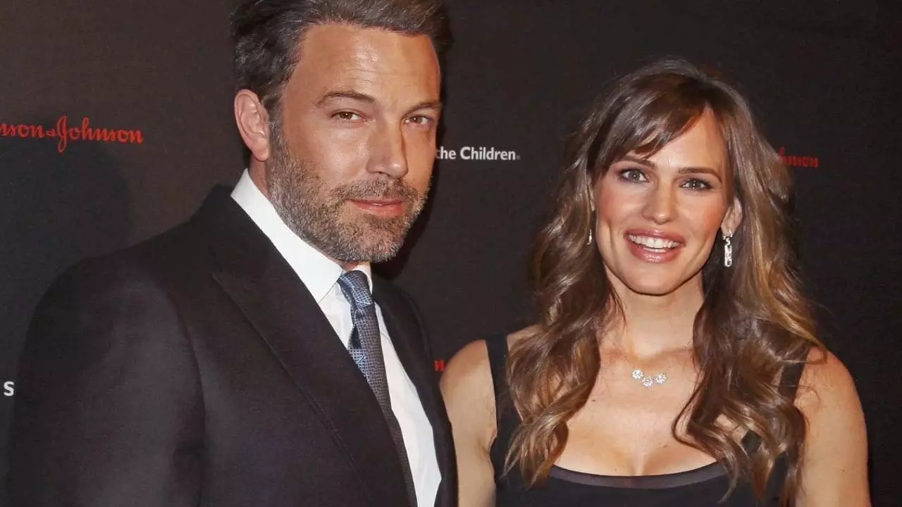Jennifer Garner ने बेन एफ्लेक के साथ ब्रेकअप के बाद हुए बैकलैश के बारे में खुलकर बात की Jennifer Garner ने बेन एफ्लेक के साथ ब्रेकअप के बाद हुए बैकलैश के बारे में खुलकर बात की