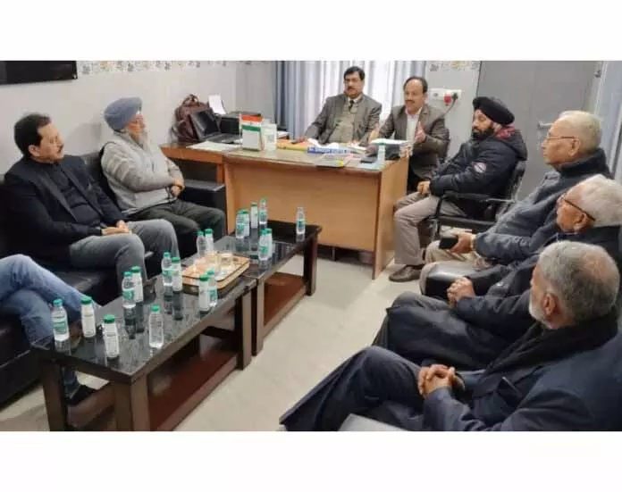 JAMMU: वृद्ध आश्रम की नई मैनेजिंग कमिटी ने इंट्रोडक्टरी मीटिंग की JAMMU: वृद्ध आश्रम की नई मैनेजिंग कमिटी ने इंट्रोडक्टरी मीटिंग की