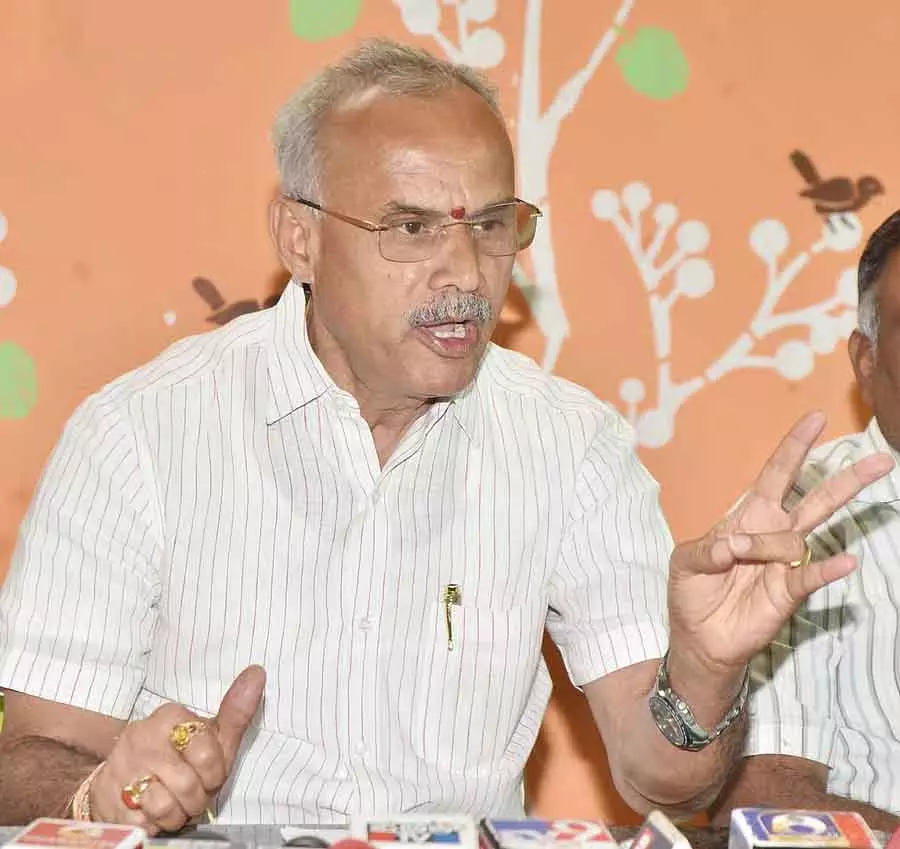 सिद्धारमैया ने OBC नेताओं को आगे नहीं बढ़ाया: MLA B. Suresh Gowda सिद्धारमैया ने OBC नेताओं को आगे नहीं बढ़ाया: MLA B. Suresh Gowda