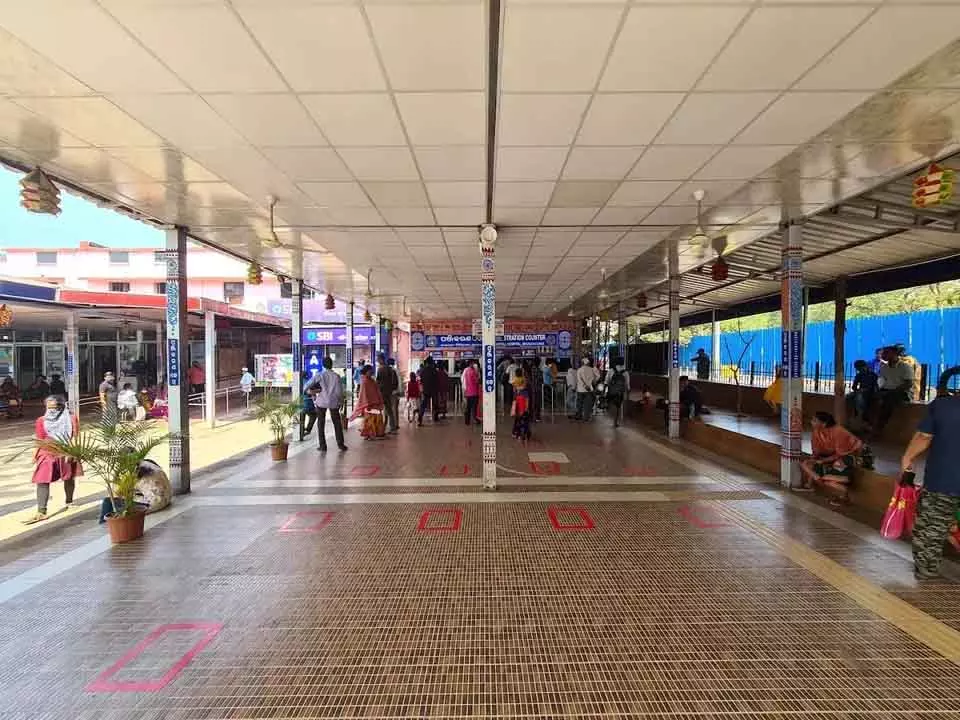 Odisha : डॉक्टरों ने हड़ताल वापस ली, कल से सरकारी अस्पतालों में OPD सेवाएं सामान्य हो जाएंगी Odisha : डॉक्टरों ने हड़ताल वापस ली, कल से सरकारी अस्पतालों में OPD सेवाएं सामान्य हो जाएंगी