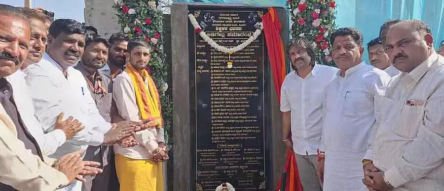 शिक्षकों की पढ़ाई से जुड़ी समस्याओं को हल करने की कोशिशें जारी: Education Minister शिक्षकों की पढ़ाई से जुड़ी समस्याओं को हल करने की कोशिशें जारी: Education Minister