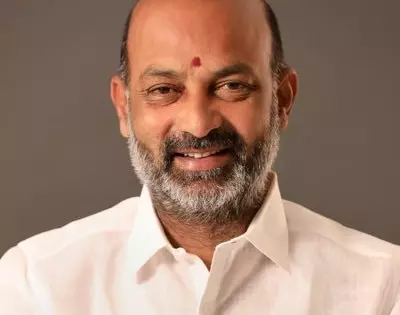 कृष्णा नदी पानी विवाद में KCR के खिलाफ केंद्रीय मंत्री का हमला कृष्णा नदी पानी विवाद में KCR के खिलाफ केंद्रीय मंत्री का हमला
