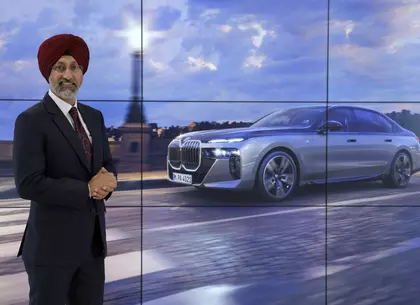 BMW ग्रुप इंडिया ने 2025 में 18,001 यूनिट्स की अब तक की सबसे ज़्यादा कार बिक्री दर्ज की BMW ग्रुप इंडिया ने 2025 में 18,001 यूनिट्स की अब तक की सबसे ज़्यादा कार बिक्री दर्ज की