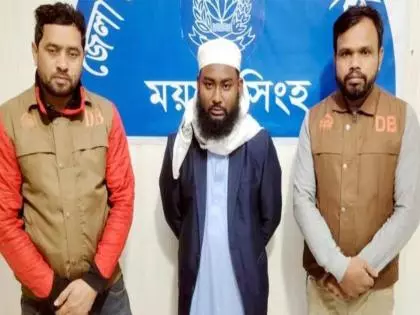 Bangladesh में लिंचिंग मामले में पुलिस ने एक और आरोपी को दबोचा Bangladesh में लिंचिंग मामले में पुलिस ने एक और आरोपी को दबोचा